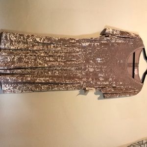 Elegant crushed velvet Amelia dress